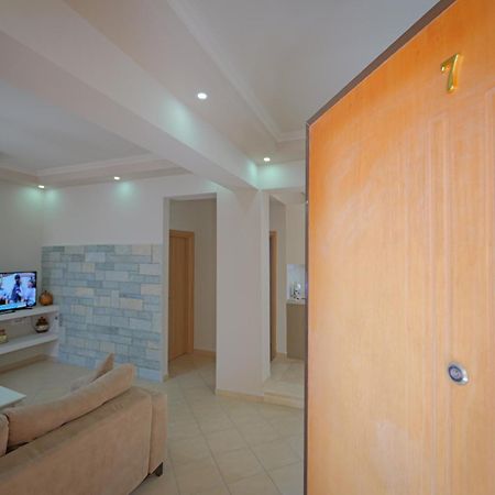 Dana Hotel Apartments ซารานเดอ ภายนอก รูปภาพ
