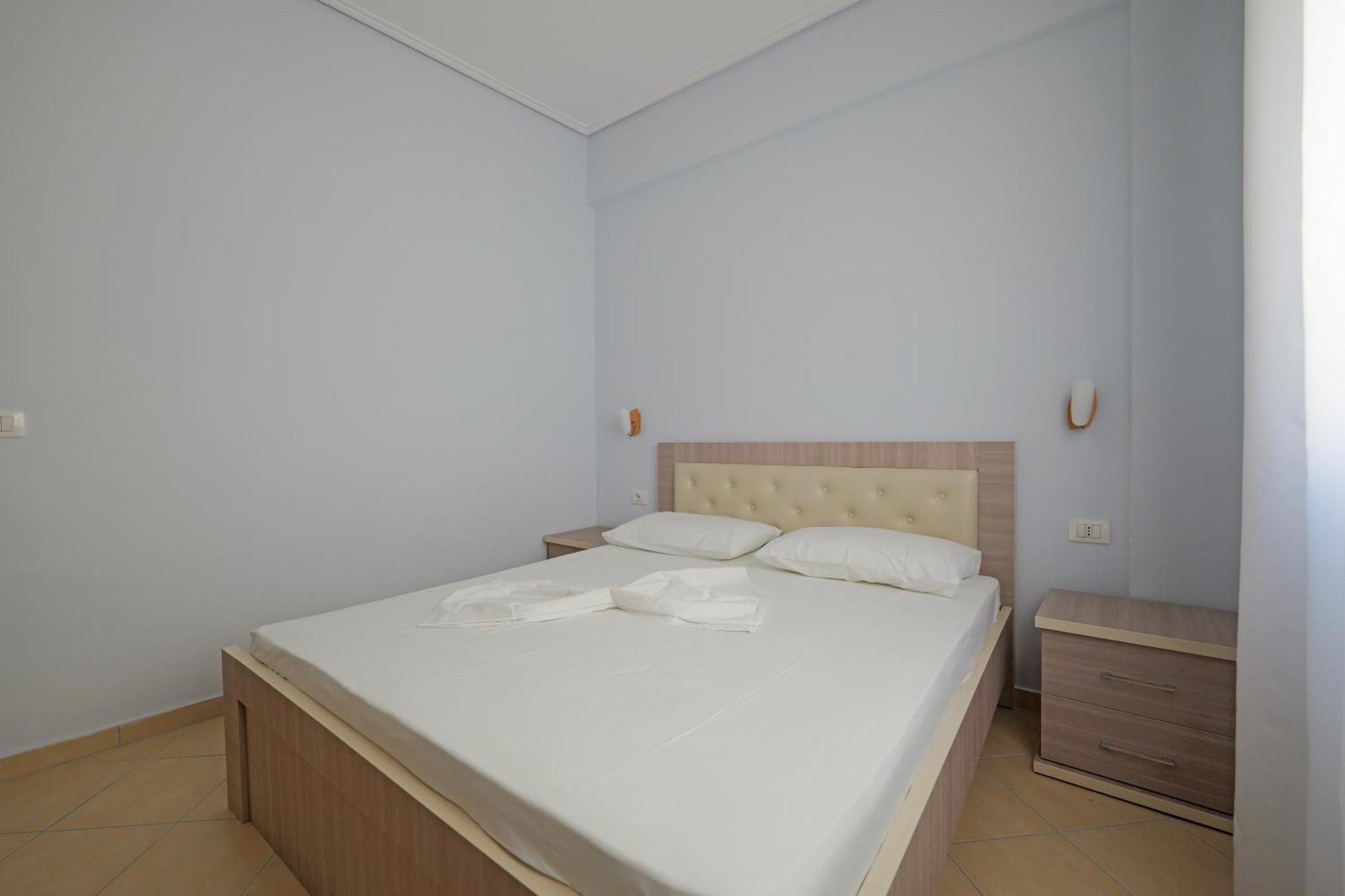 Dana Hotel Apartments ซารานเดอ ภายนอก รูปภาพ