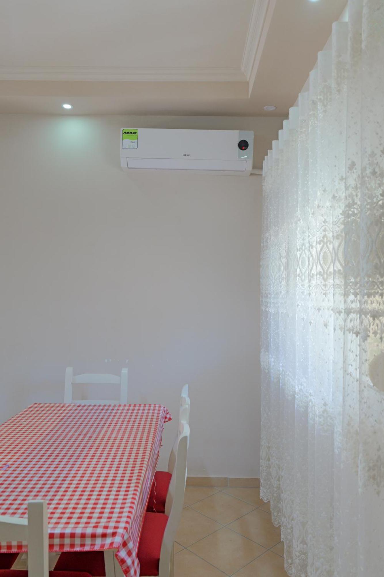 Dana Hotel Apartments ซารานเดอ ภายนอก รูปภาพ