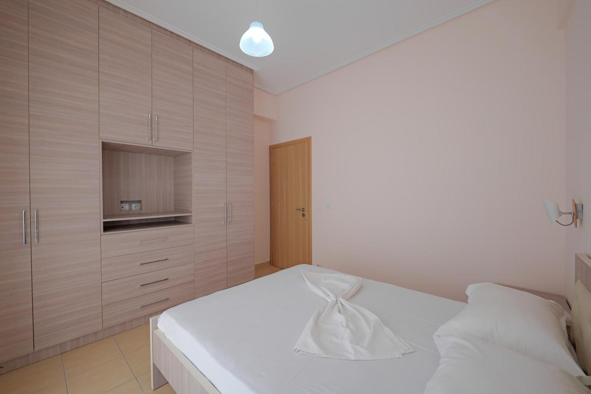 Dana Hotel Apartments ซารานเดอ ภายนอก รูปภาพ