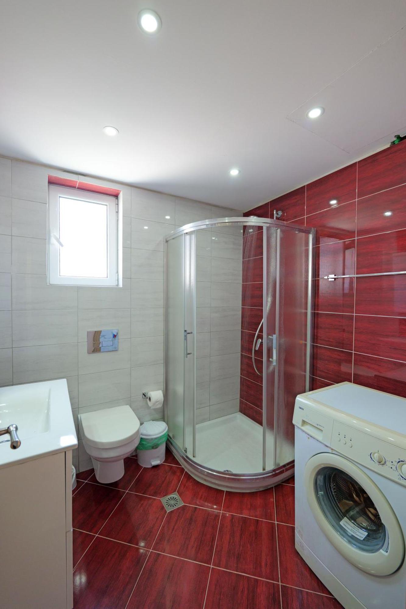 Dana Hotel Apartments ซารานเดอ ภายนอก รูปภาพ